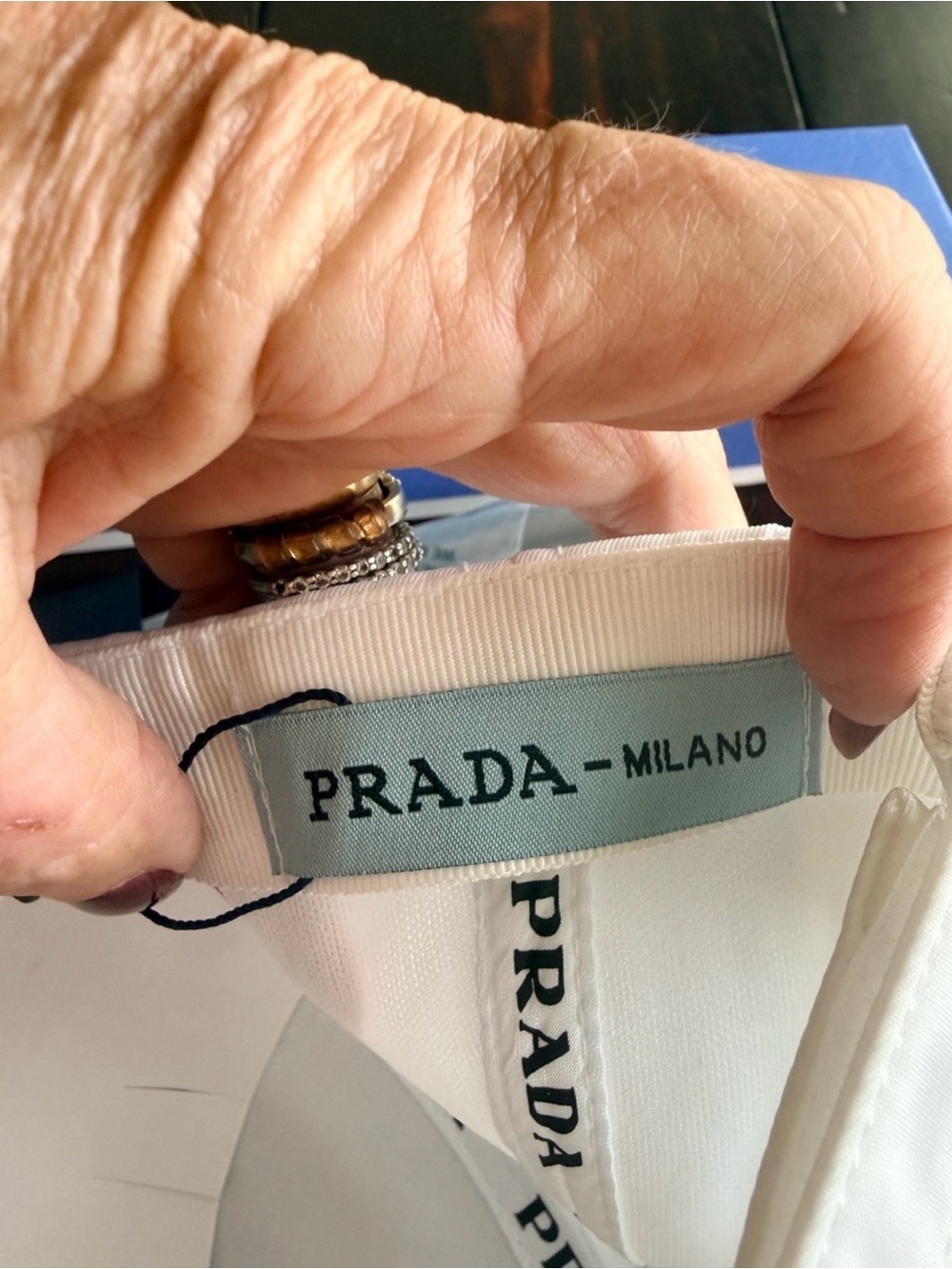 Prada NWT White Re-Nylon Ball 
Cap w/ Embroidered Black signature
Milano logo - Picture 3 of 8